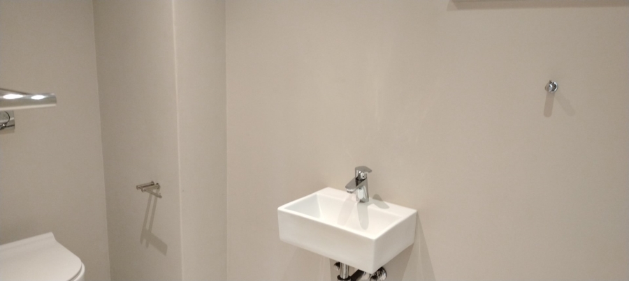 To Let 2 Bedroom Property for Rent in Rosebank Gauteng