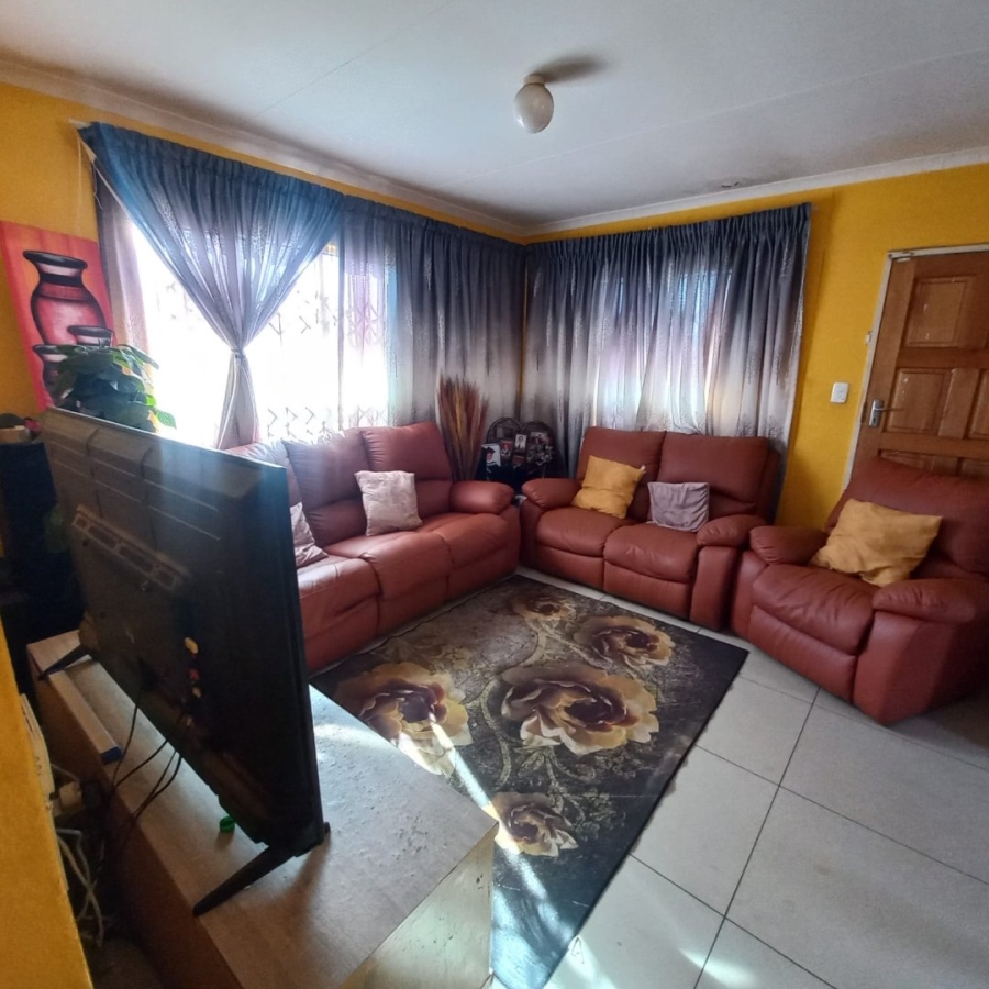 3 Bedroom Property for Sale in Protea Glen Gauteng