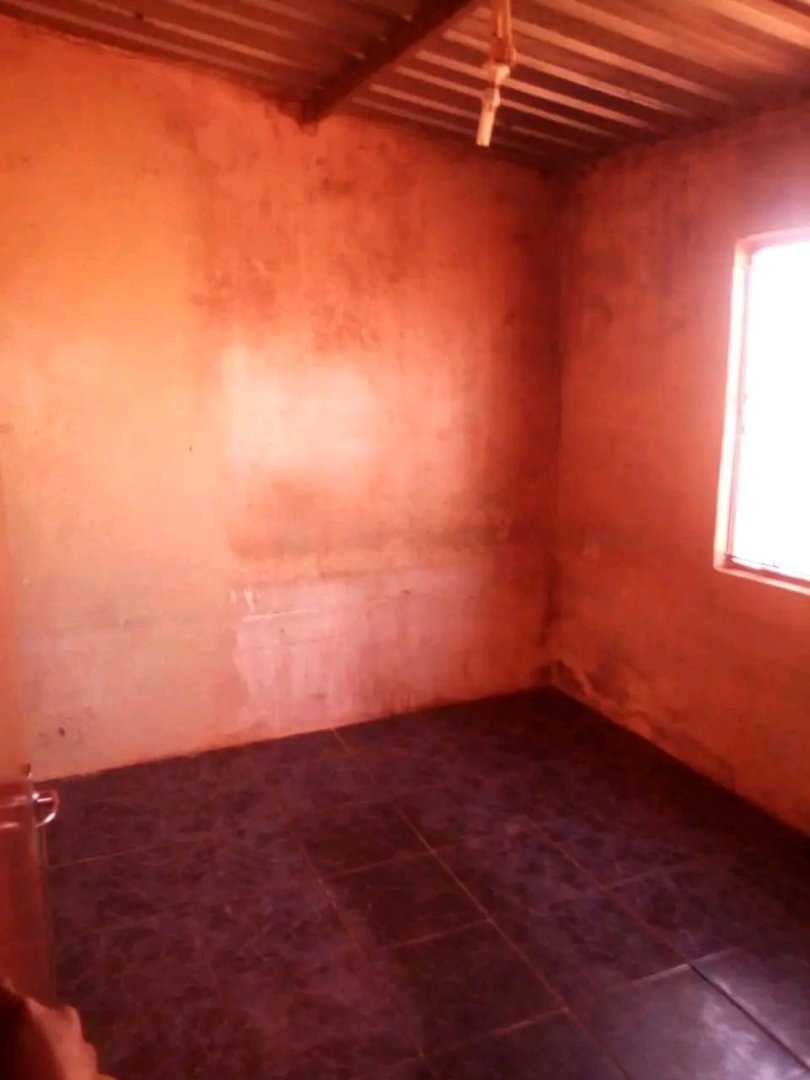 1 Bedroom Property for Sale in Mohlakeng Gauteng