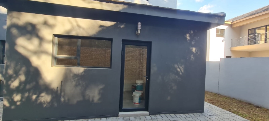 4 Bedroom Property for Sale in Blue Hills Gauteng