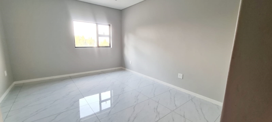 4 Bedroom Property for Sale in Blue Hills Gauteng