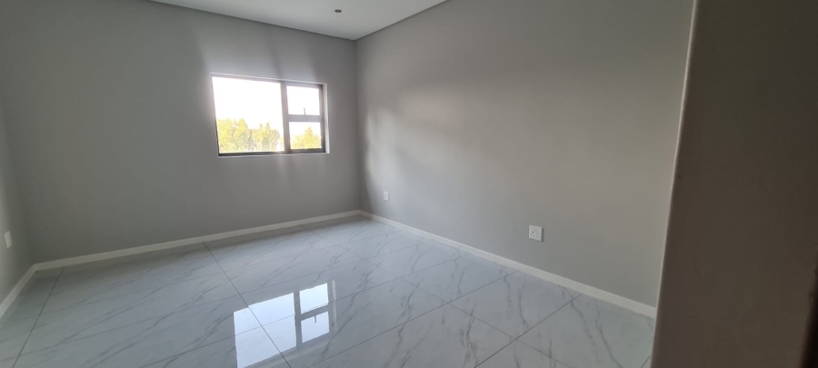 4 Bedroom Property for Sale in Blue Hills Gauteng