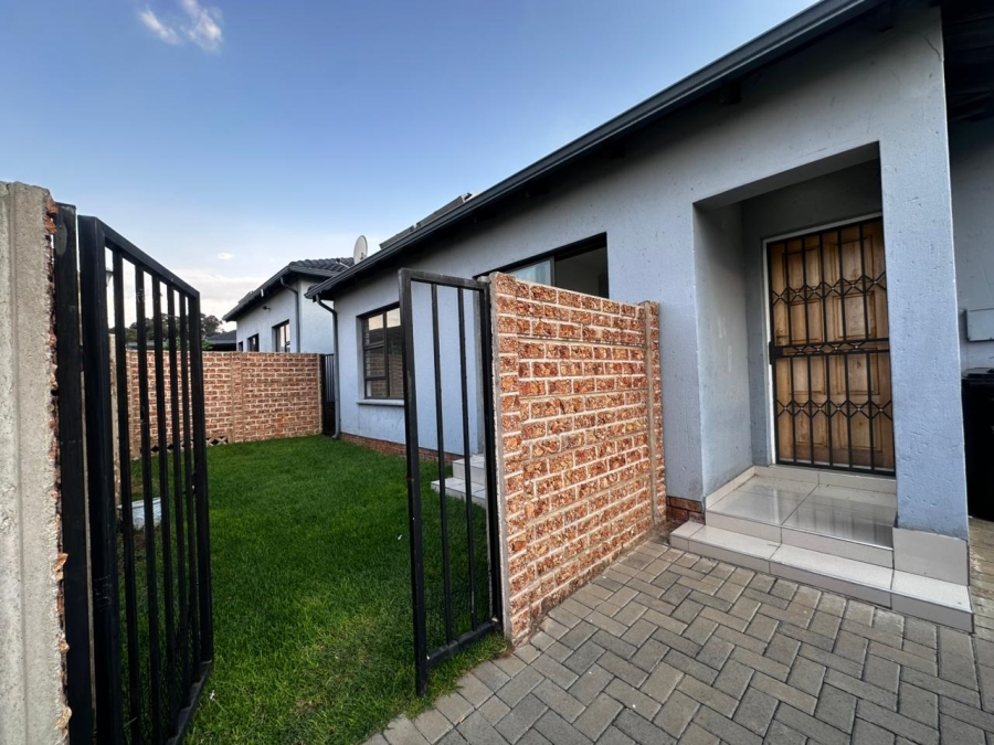 To Let 3 Bedroom Property for Rent in Parkrand Gauteng