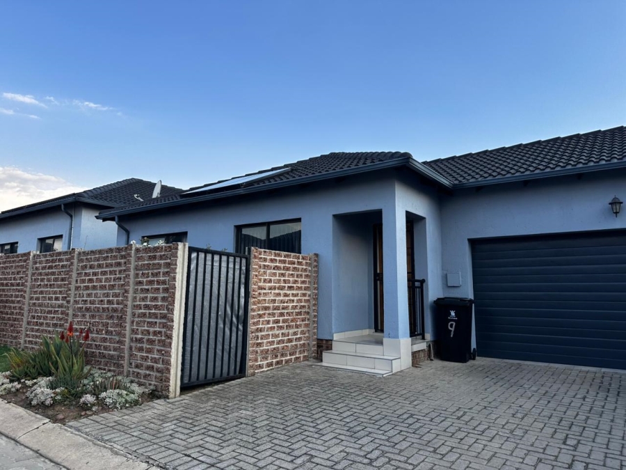 To Let 3 Bedroom Property for Rent in Parkrand Gauteng
