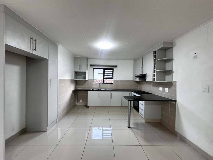To Let 3 Bedroom Property for Rent in Parkrand Gauteng