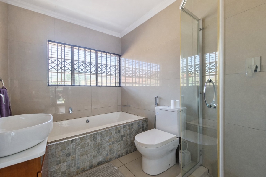 3 Bedroom Property for Sale in Sunward Park Gauteng