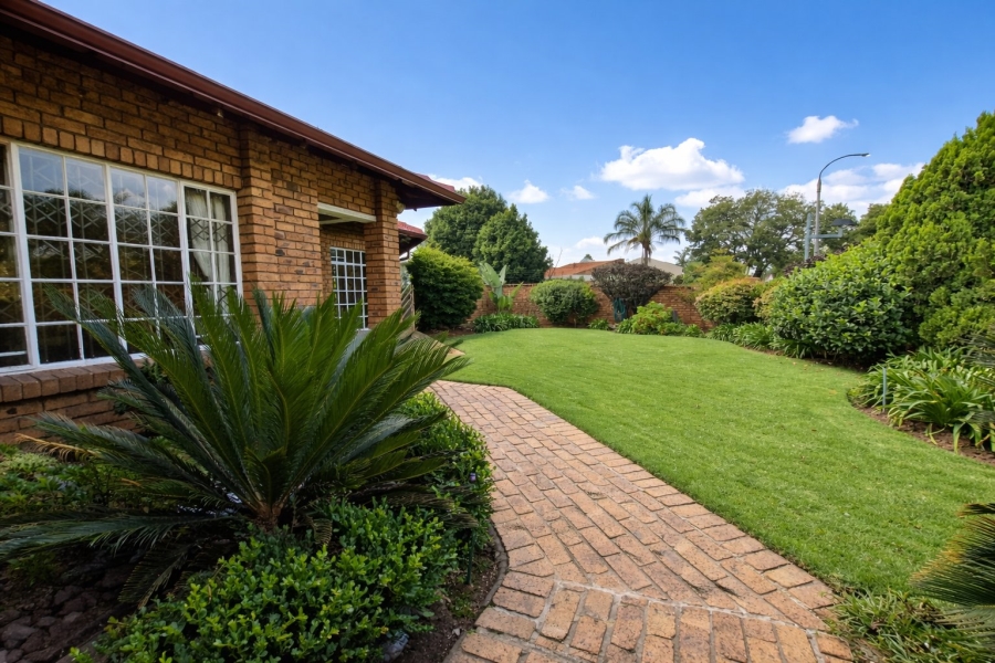 3 Bedroom Property for Sale in Sunward Park Gauteng