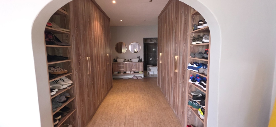 4 Bedroom Property for Sale in Laudium Gauteng