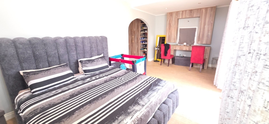 4 Bedroom Property for Sale in Laudium Gauteng