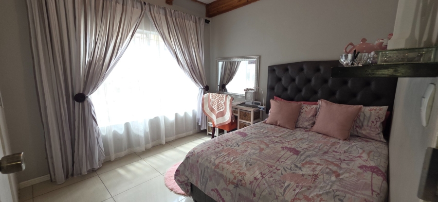 4 Bedroom Property for Sale in Laudium Gauteng
