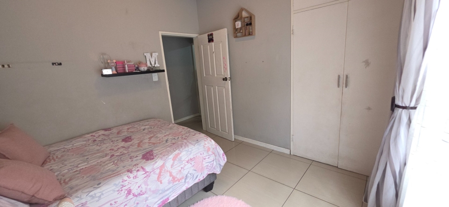 4 Bedroom Property for Sale in Laudium Gauteng