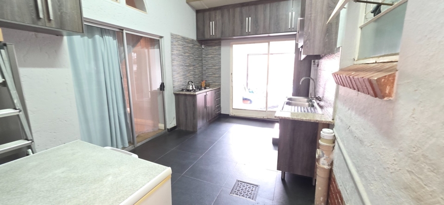 4 Bedroom Property for Sale in Laudium Gauteng