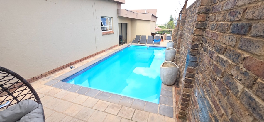 4 Bedroom Property for Sale in Laudium Gauteng