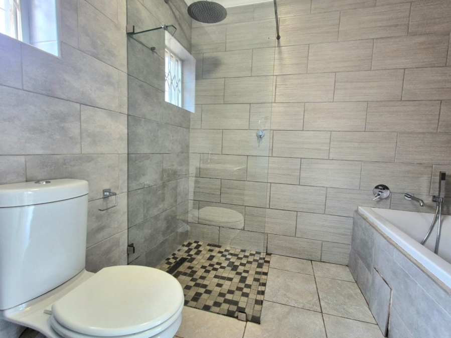 3 Bedroom Property for Sale in Hennopspark Gauteng