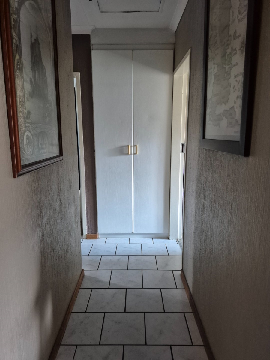 3 Bedroom Property for Sale in Clubview Gauteng