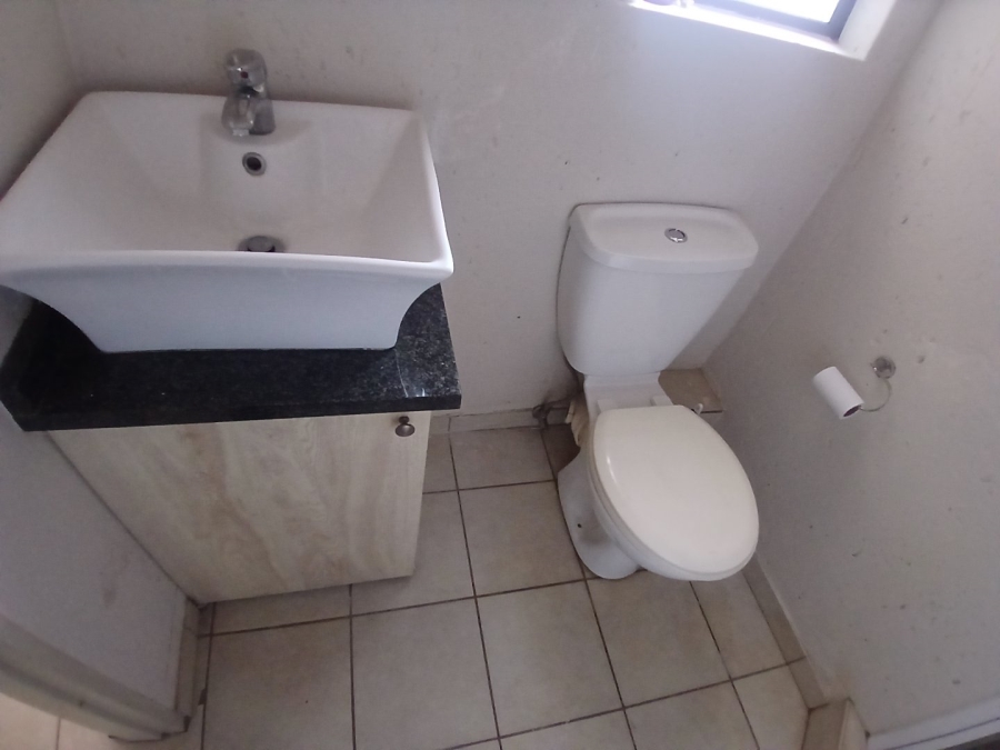 1 Bedroom Property for Sale in Hillcrest Gauteng