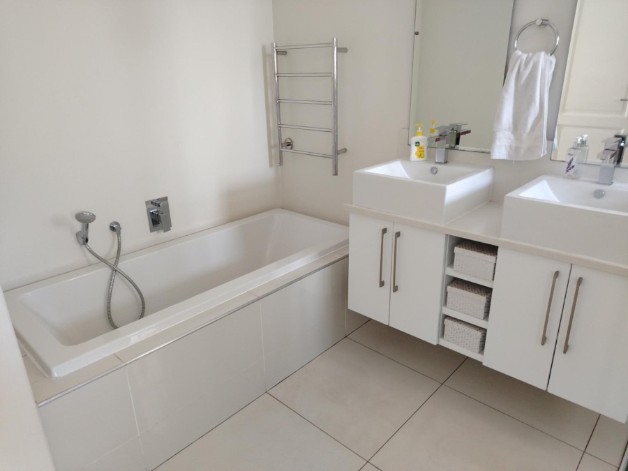 3 Bedroom Property for Sale in Dunkeld West Gauteng