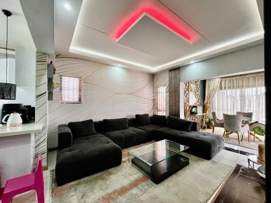 3 Bedroom Property for Sale in Carlswald Gauteng