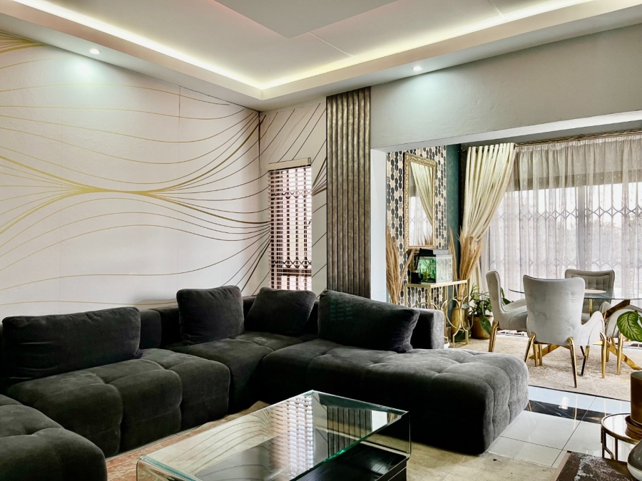 3 Bedroom Property for Sale in Carlswald Gauteng