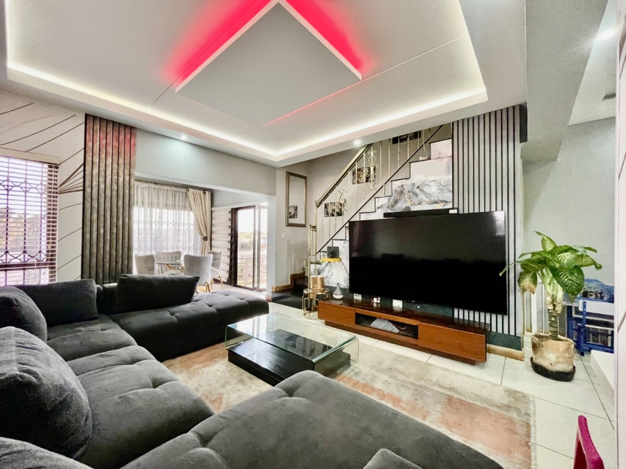 3 Bedroom Property for Sale in Carlswald Gauteng