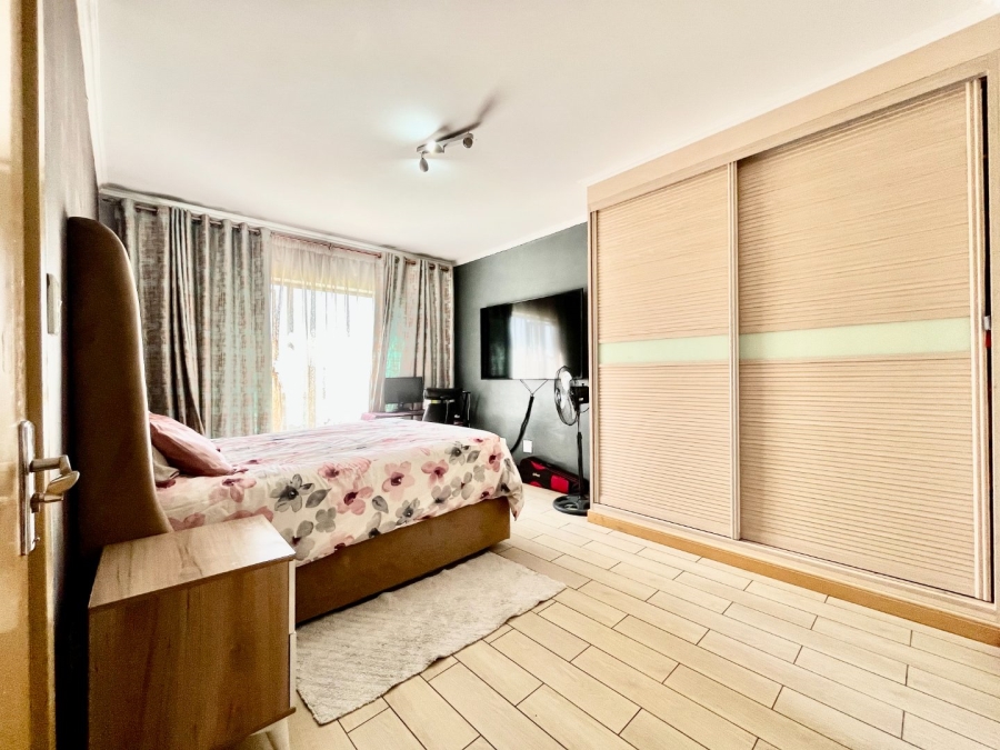 3 Bedroom Property for Sale in Carlswald Gauteng