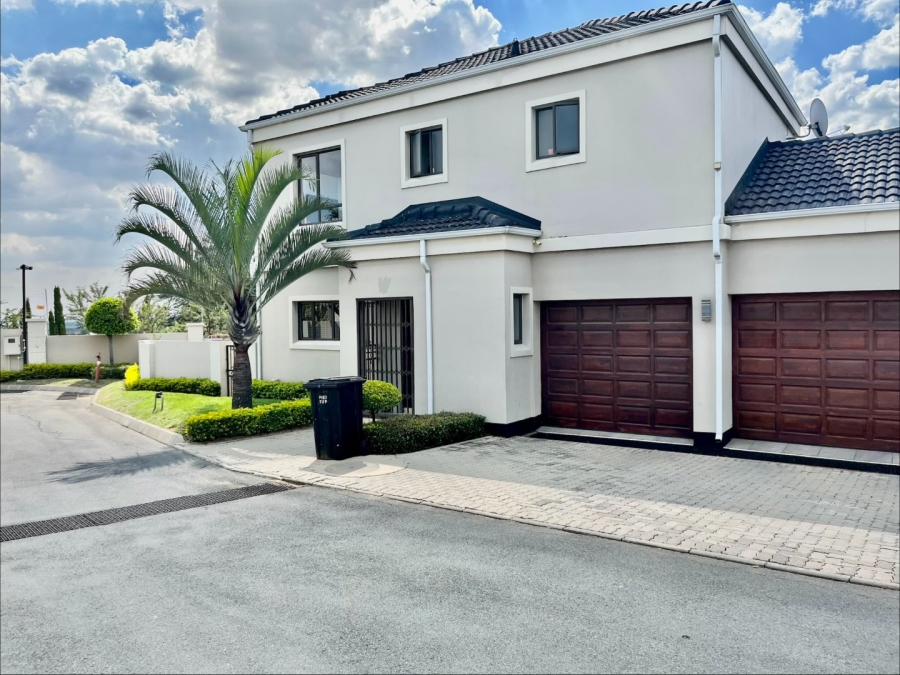 3 Bedroom Property for Sale in Carlswald Gauteng