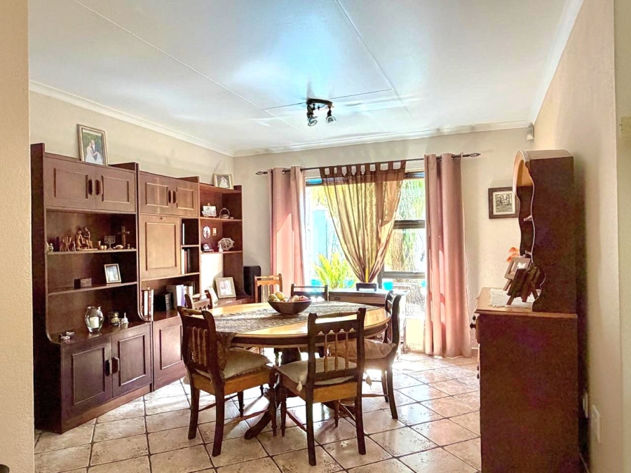 3 Bedroom Property for Sale in Vanderbijlpark SW 5 Gauteng