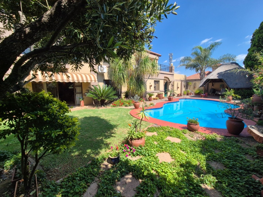 3 Bedroom Property for Sale in Vanderbijlpark SW 5 Gauteng