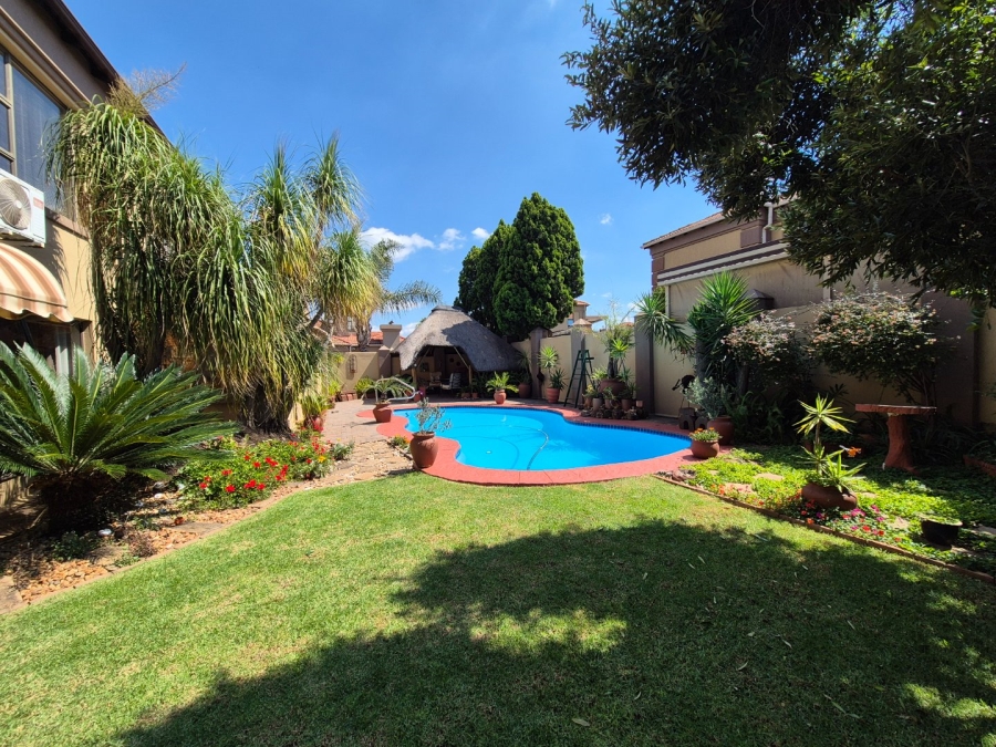 3 Bedroom Property for Sale in Vanderbijlpark SW 5 Gauteng