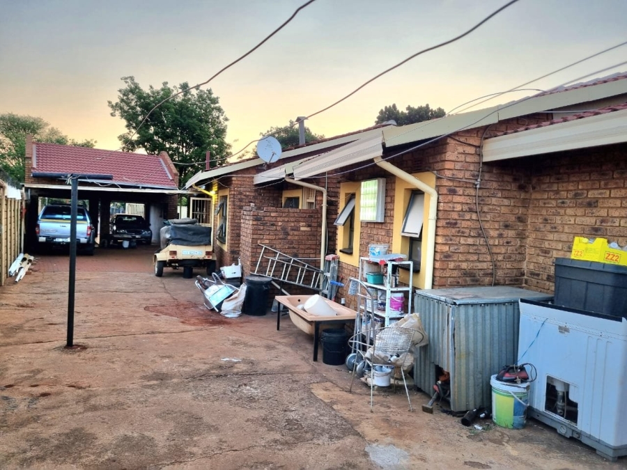 3 Bedroom Property for Sale in Dawn Park Gauteng