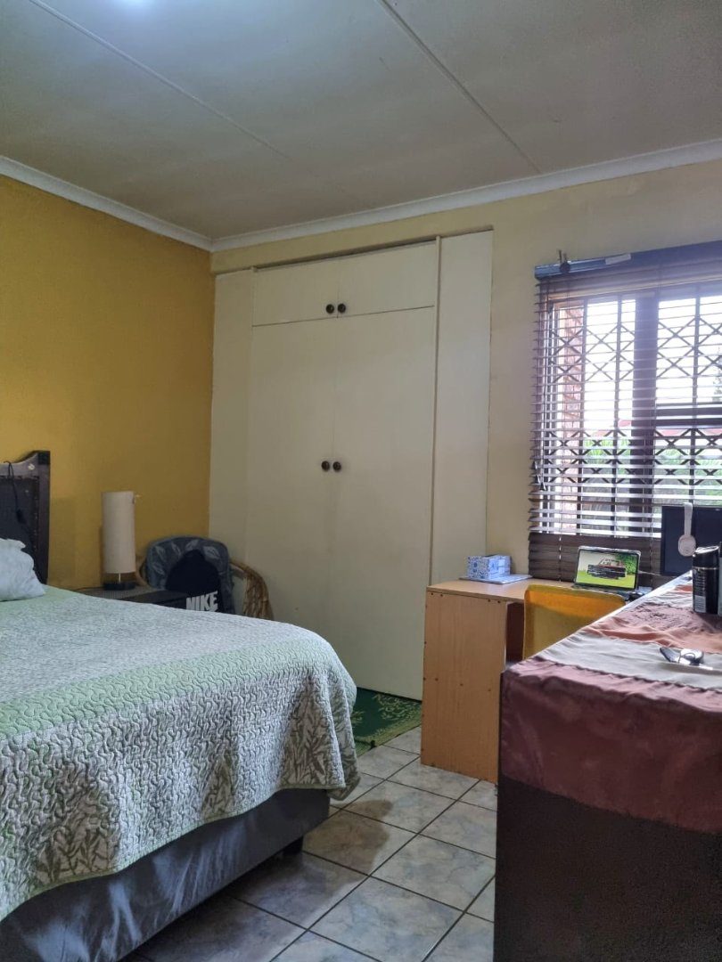 3 Bedroom Property for Sale in Dawn Park Gauteng