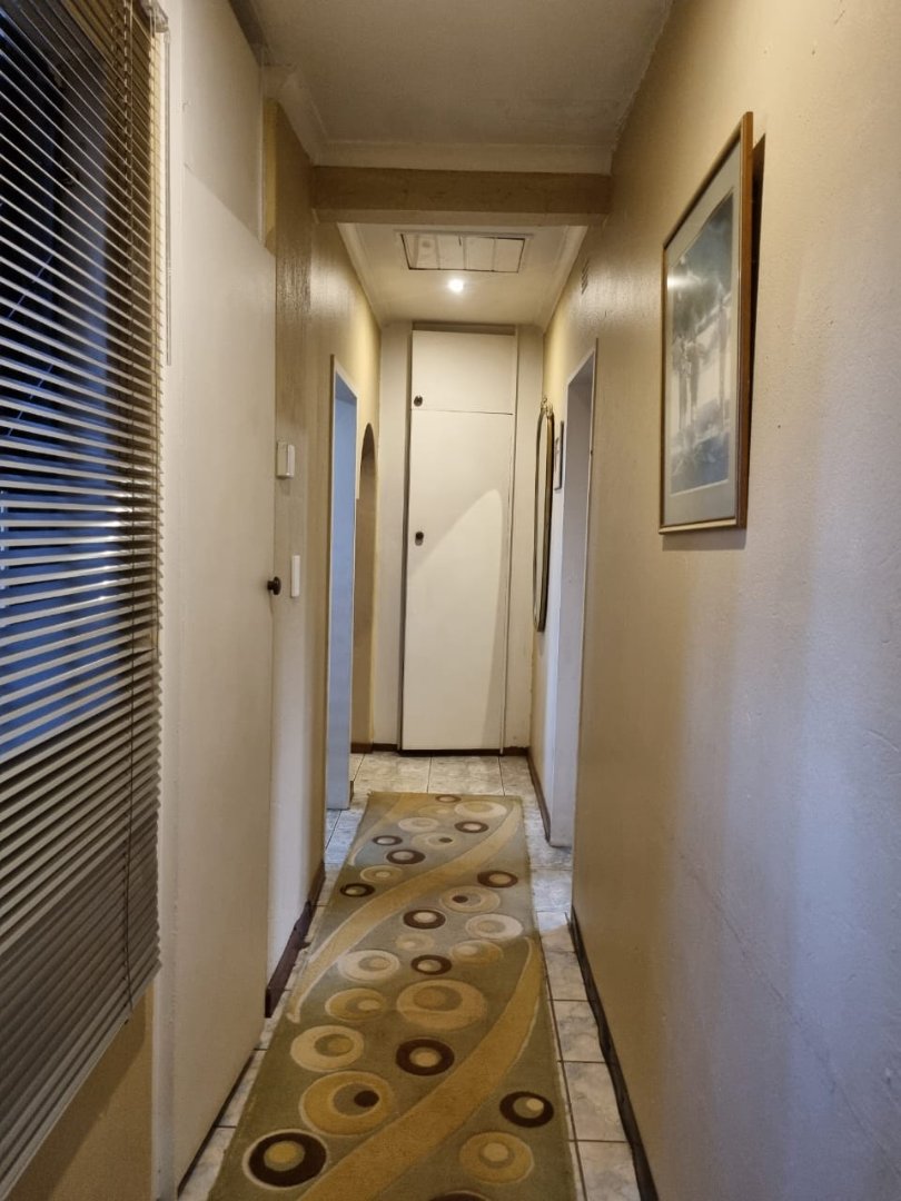 3 Bedroom Property for Sale in Dawn Park Gauteng