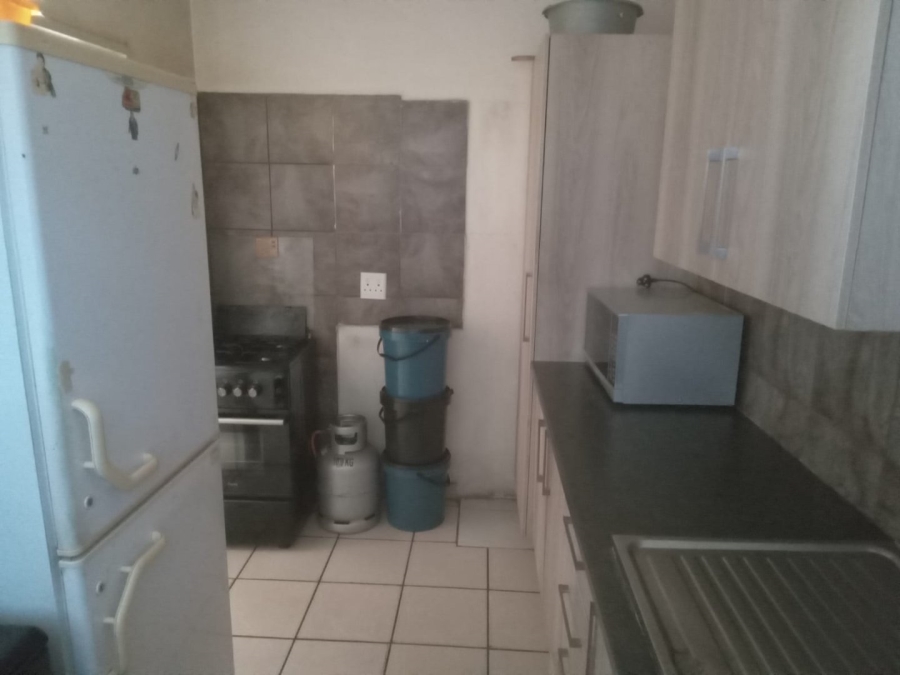 2 Bedroom Property for Sale in Vanderbijlpark Cw 6 Gauteng