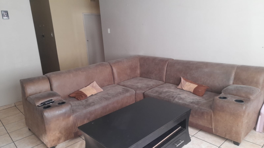 2 Bedroom Property for Sale in Vanderbijlpark Cw 6 Gauteng
