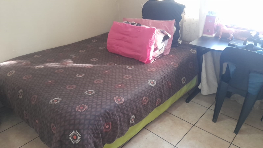 2 Bedroom Property for Sale in Vanderbijlpark Cw 6 Gauteng