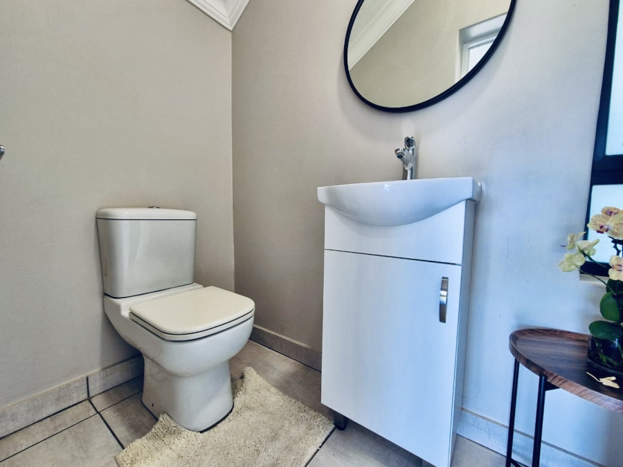 3 Bedroom Property for Sale in Midstream Meadows Gauteng