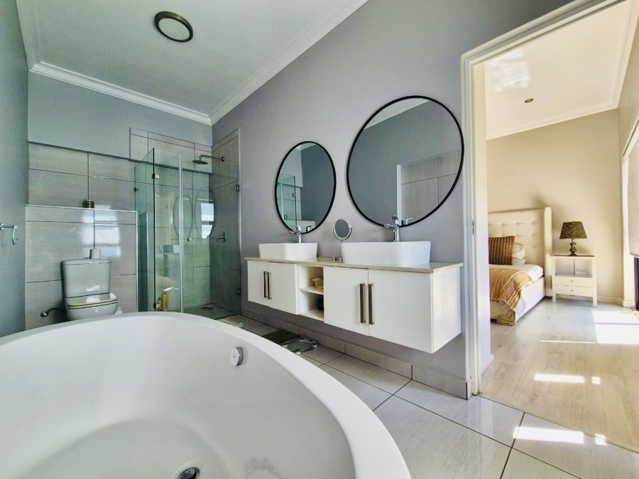 3 Bedroom Property for Sale in Midstream Meadows Gauteng