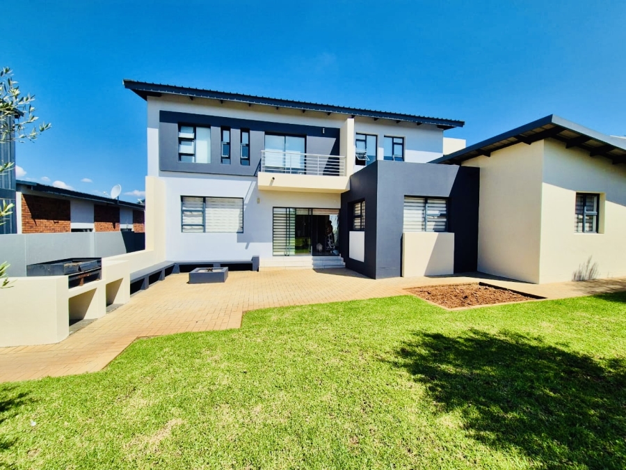 3 Bedroom Property for Sale in Midstream Meadows Gauteng