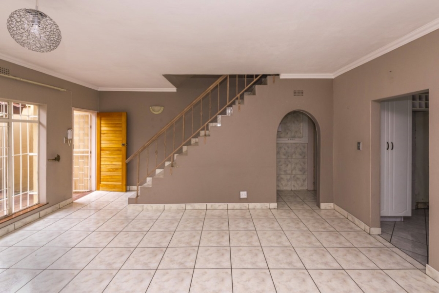 2 Bedroom Property for Sale in Primrose Hill Gauteng