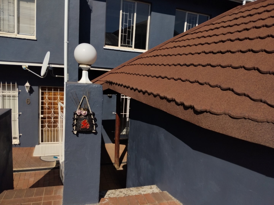 2 Bedroom Property for Sale in Primrose Hill Gauteng