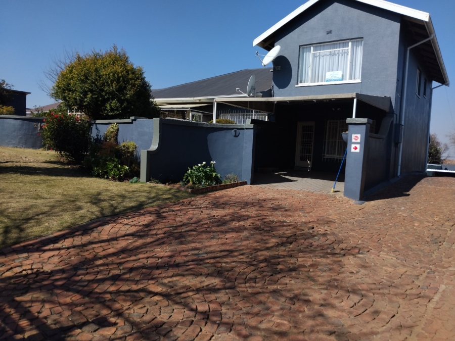 2 Bedroom Property for Sale in Primrose Hill Gauteng