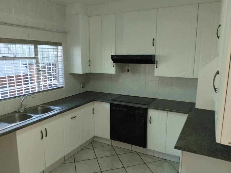 2 Bedroom Property for Sale in Primrose Hill Gauteng