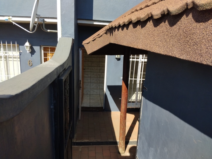 2 Bedroom Property for Sale in Primrose Hill Gauteng