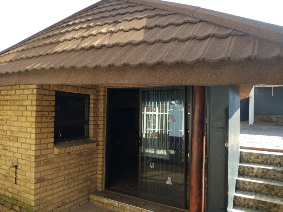 2 Bedroom Property for Sale in Primrose Hill Gauteng