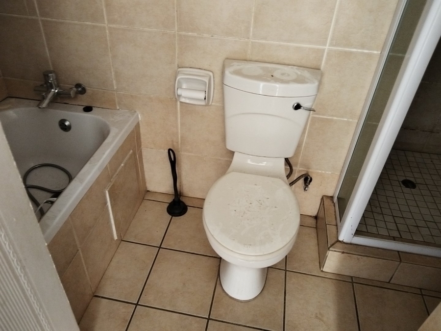 To Let 2 Bedroom Property for Rent in Karenpark Gauteng