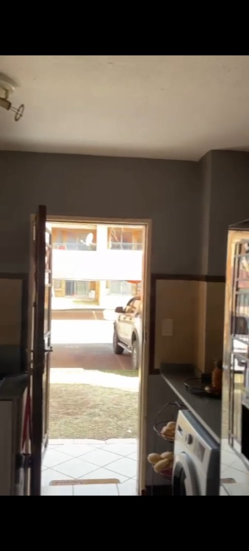 To Let 2 Bedroom Property for Rent in Karenpark Gauteng