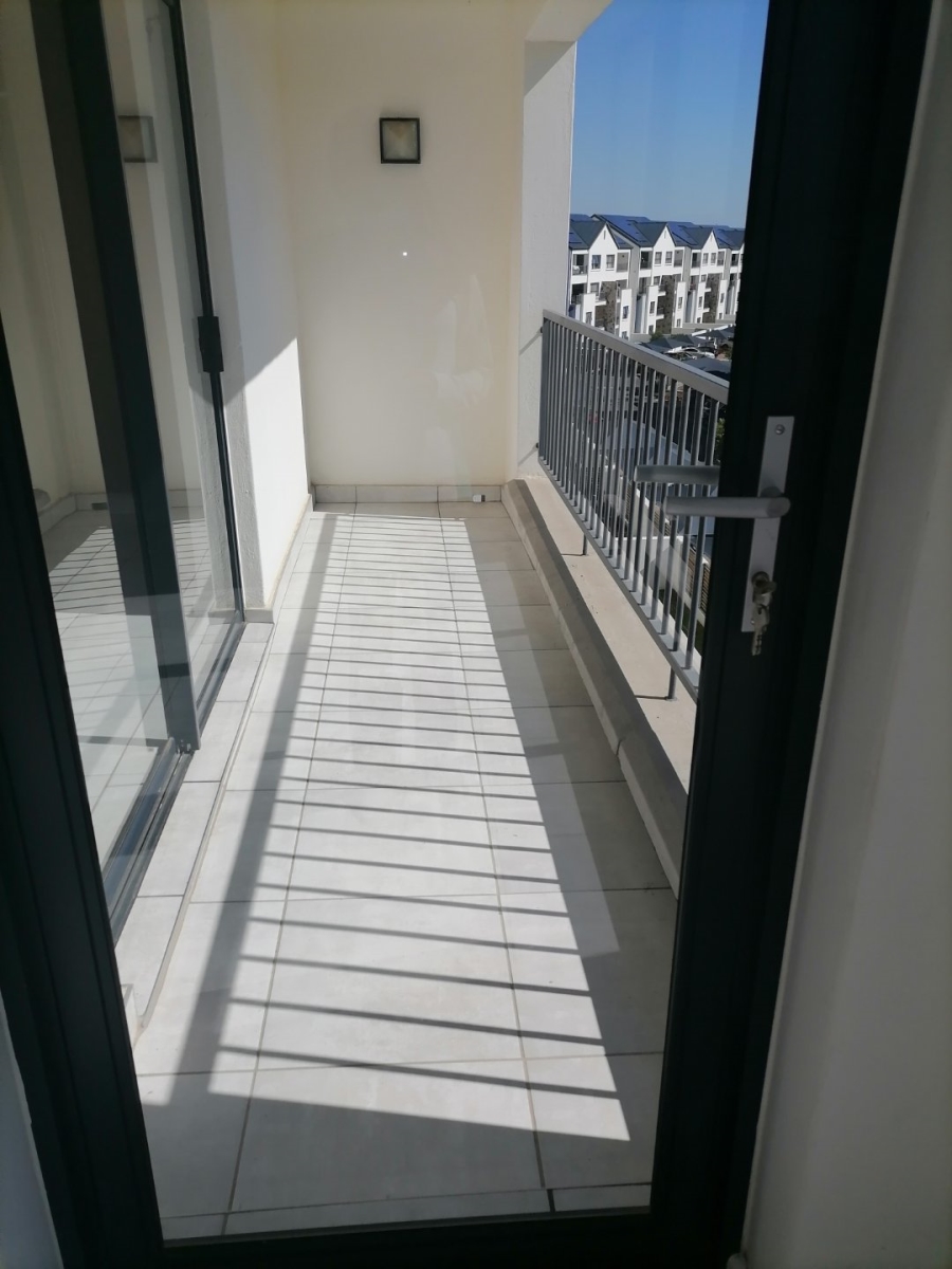 To Let 1 Bedroom Property for Rent in Crowthorne AH Gauteng