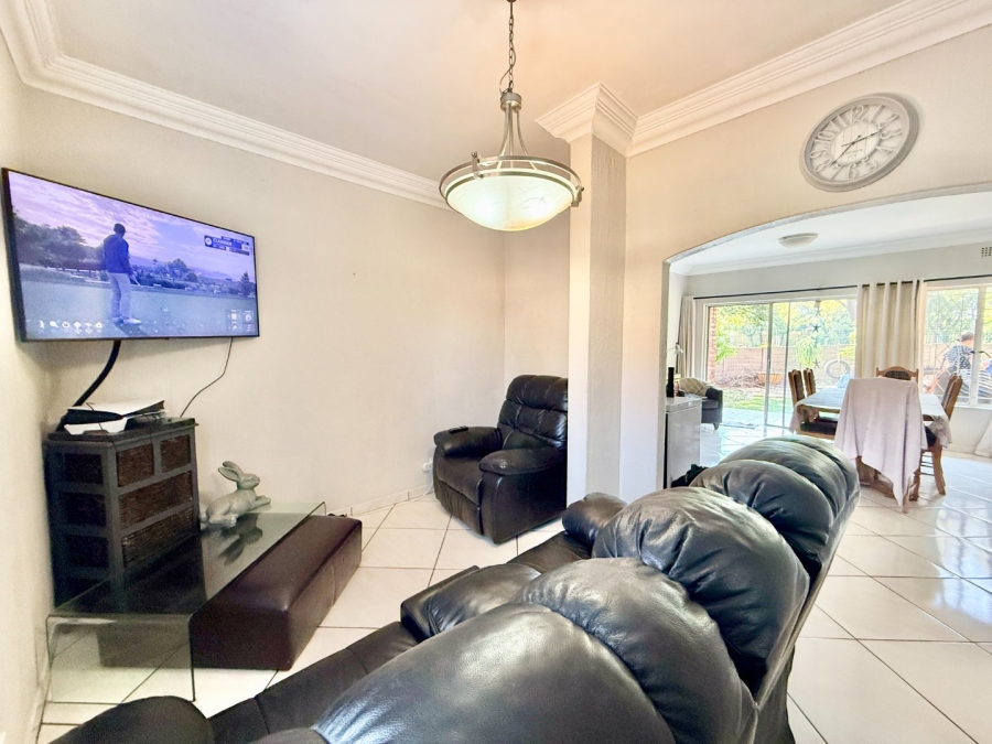 3 Bedroom Property for Sale in Brackenhurst Gauteng