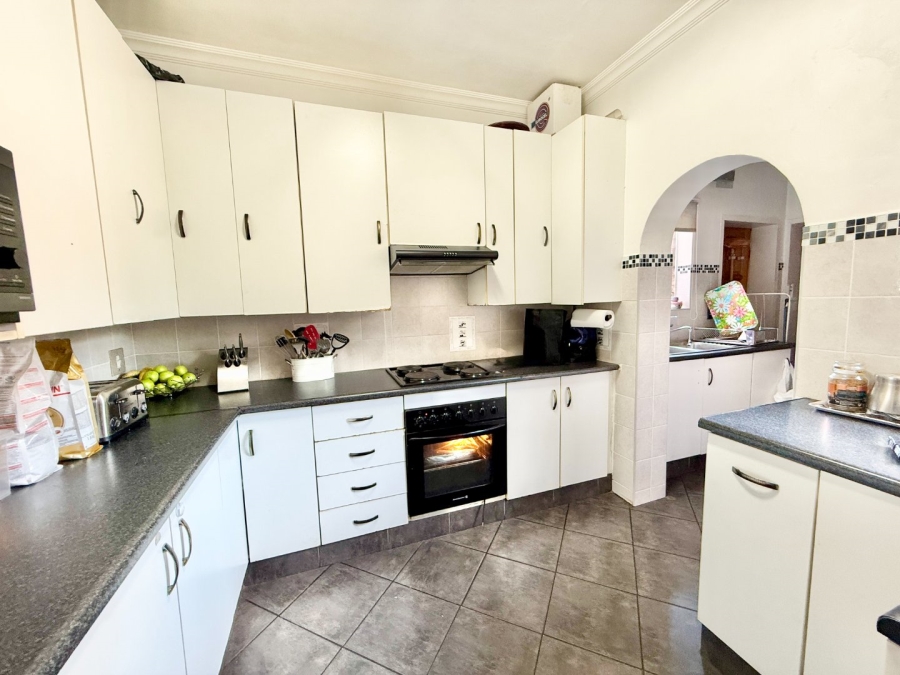 3 Bedroom Property for Sale in Brackenhurst Gauteng