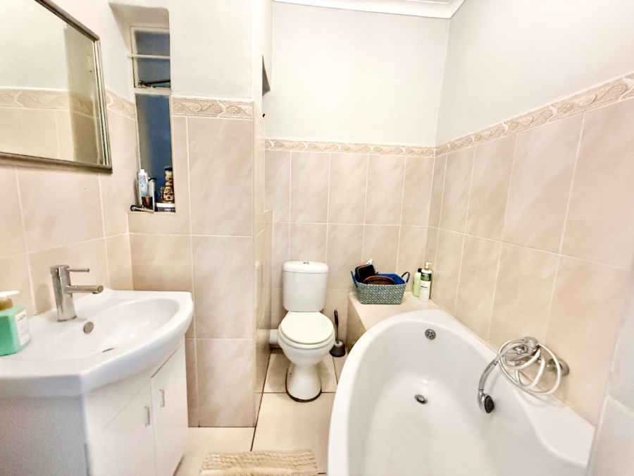 3 Bedroom Property for Sale in Brackenhurst Gauteng